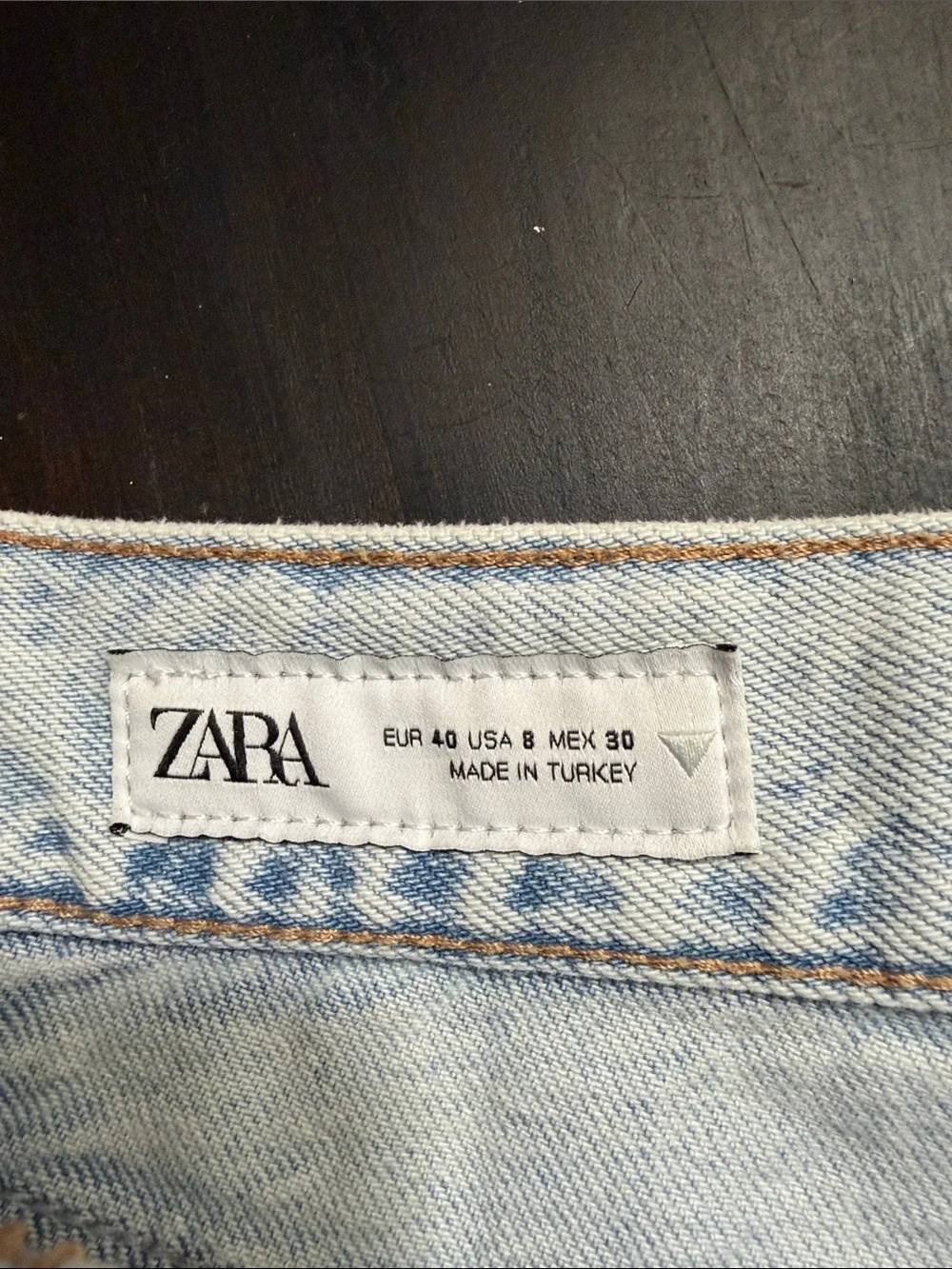Zara Light Blue Relaxed Jeans. Distressed